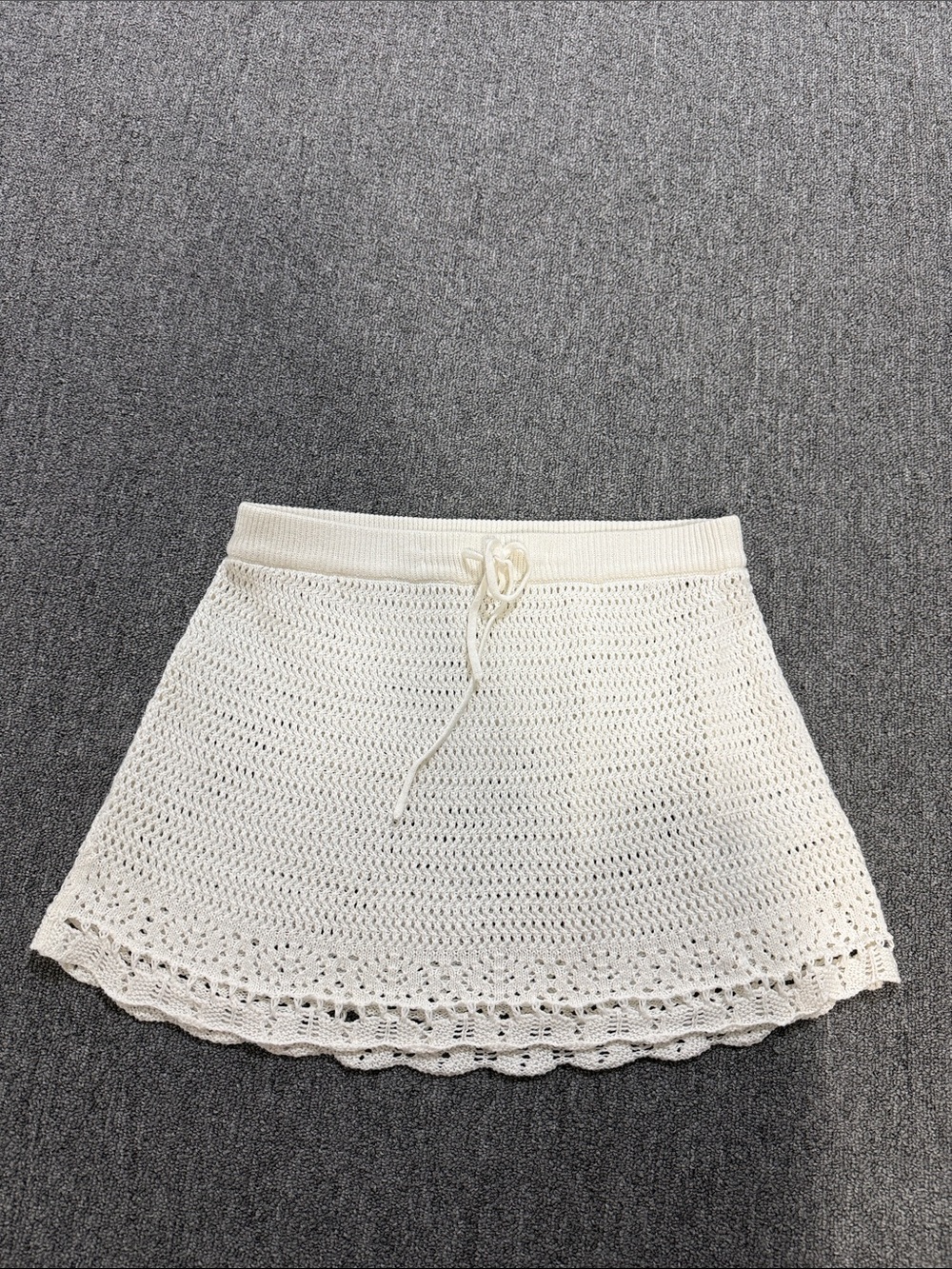 Hollister Crochet Mini cover up Skirt - Cream size medium